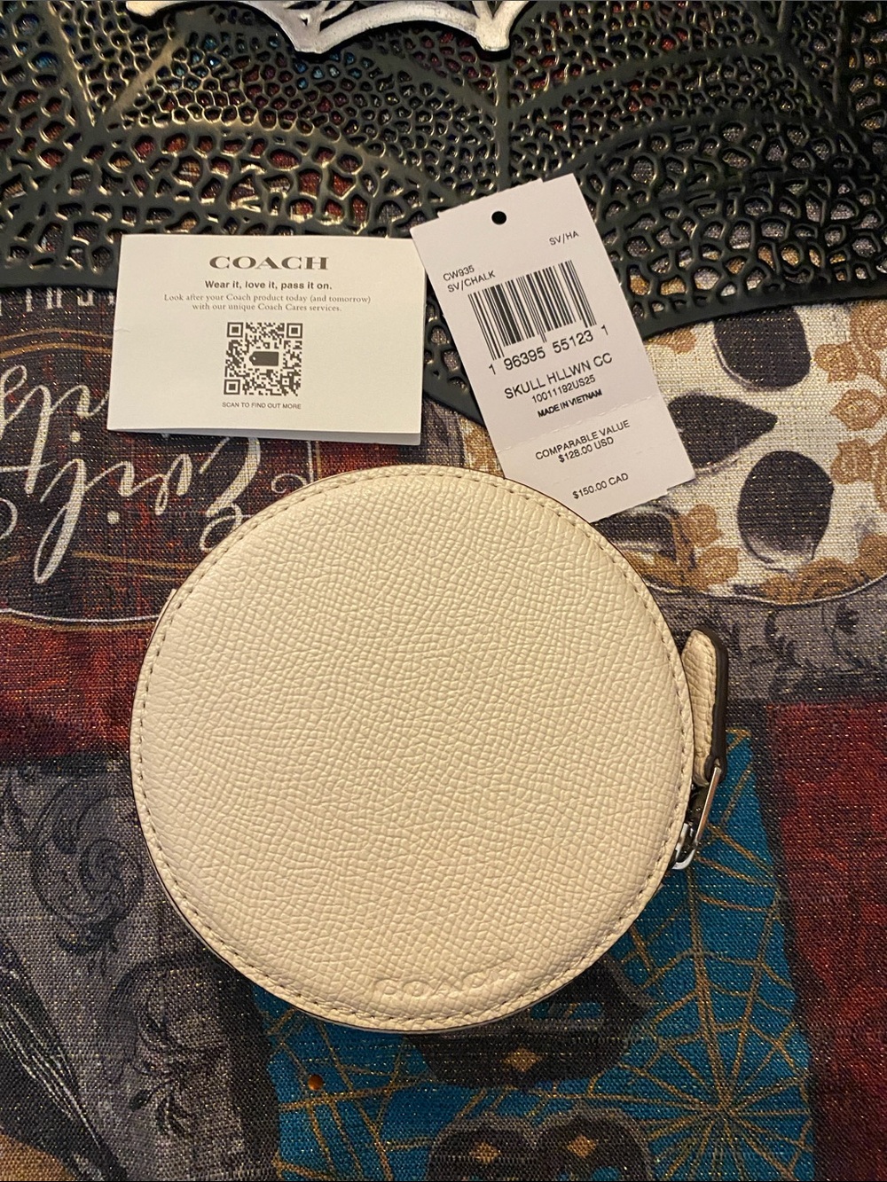 Coach Halloween Skull Coin Pouch with Black Eyes NWTS - Picture 2 of 4